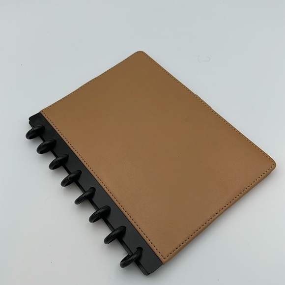 Levenger Circa Leather Foldover Notebook, junior size in saddle color no insert - Picture 1 of 8